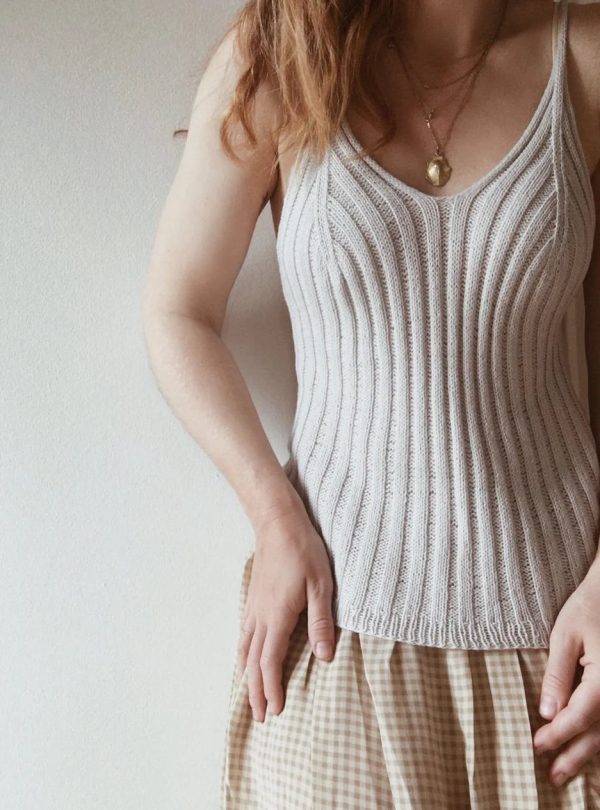 Camisole no 2 fra My Favourite Things Knitwear, No 21 garnpakke (uden opskrift)